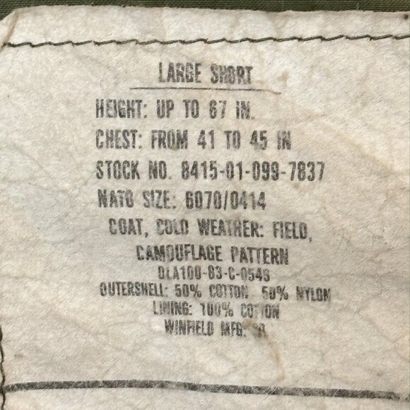 U.S. Army M-65 Cold Weather Field Coat & Hood w/ Woodland Camo Pattern (Large) - Picture 13 of 16